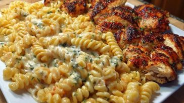 Creamy Velveeta Chicken Rotini with Mozzarella Garlic Sauce