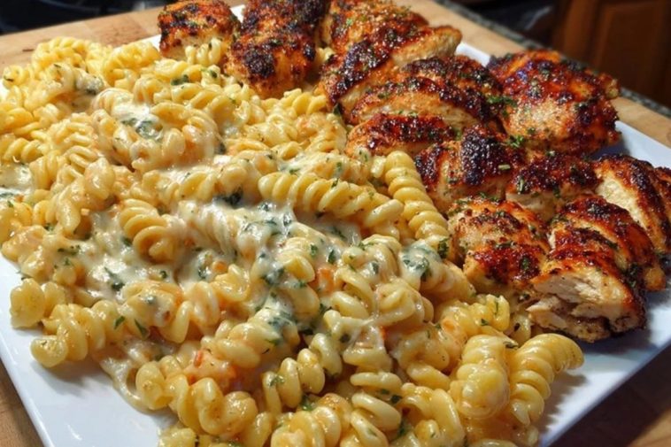 Creamy Velveeta Chicken Rotini with Mozzarella Garlic Sauce