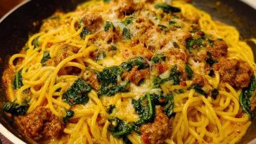 Cheesy Garlic Butter Spaghetti with Italian Sausage & Spinach