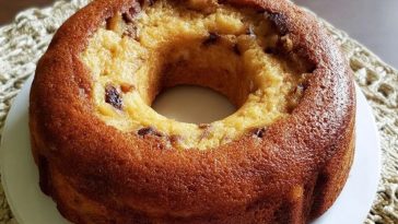 Fresh Apple Bundt Cake
