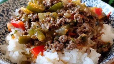 Beef and Pepper Rice Bowls