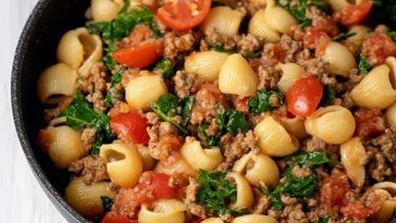 One Pan Healthy Ground Beef Pasta