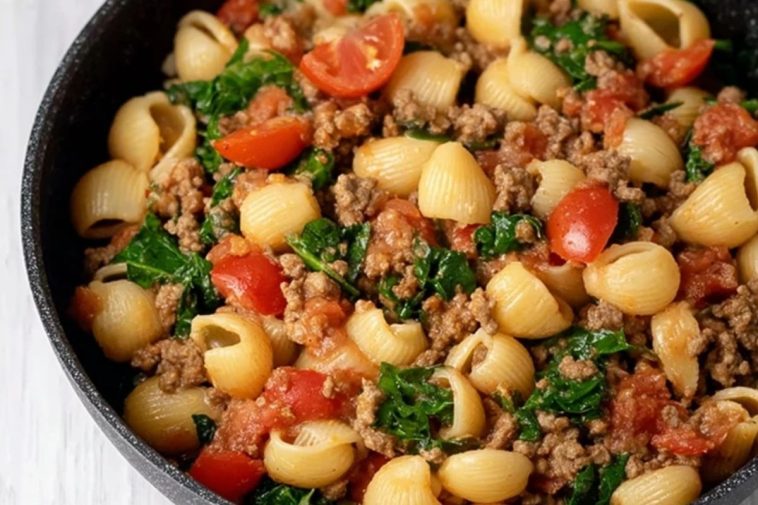 One Pan Healthy Ground Beef Pasta