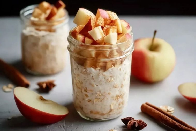 Apple Cinnamon Overnight Oats
