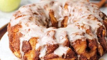 Caramel Apple Monkey Bread