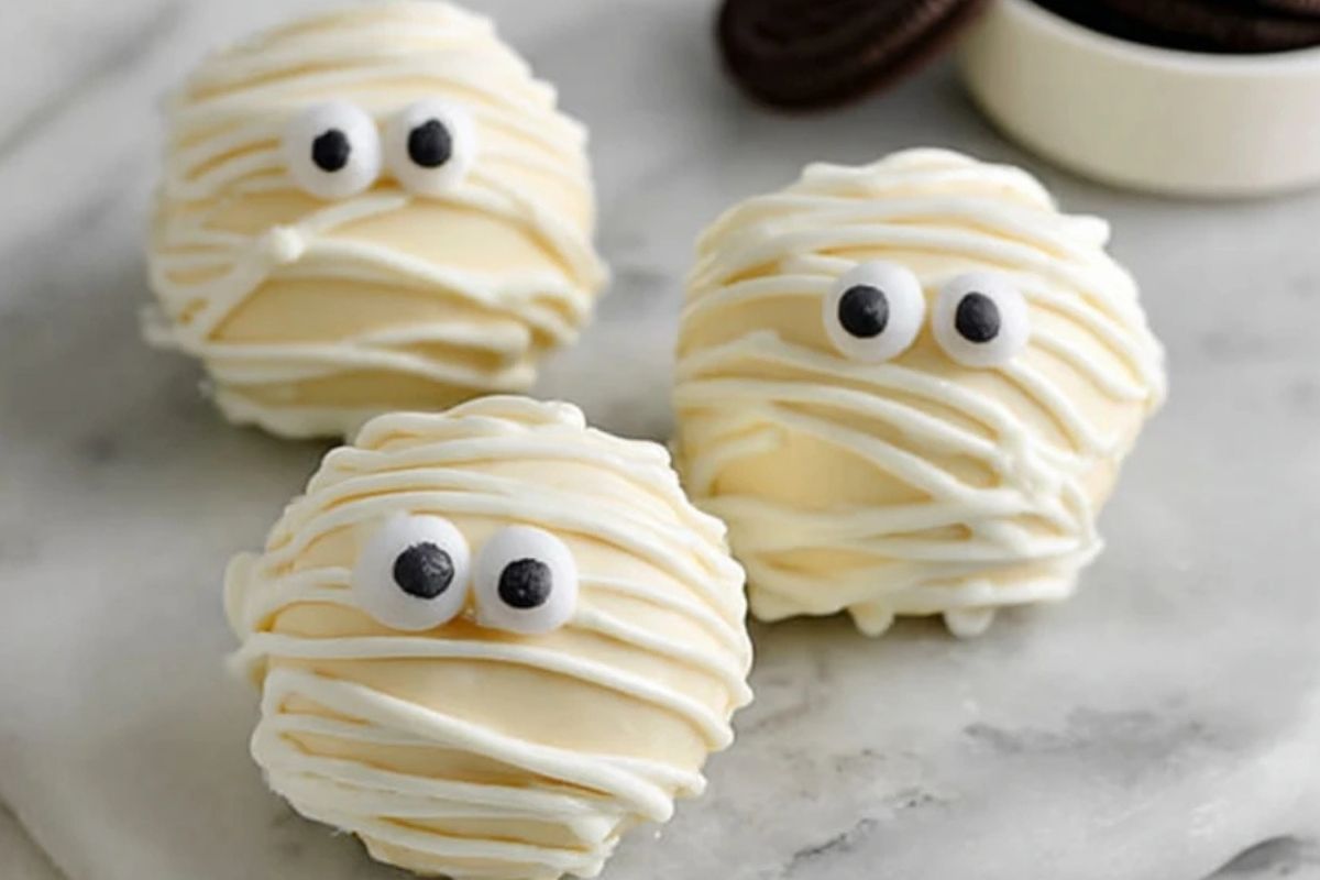 Mummy Oreo Balls