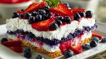 No Bake Summer Berry Lasagna