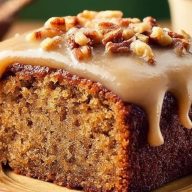 Moist Old-Fashioned Applesauce Cake