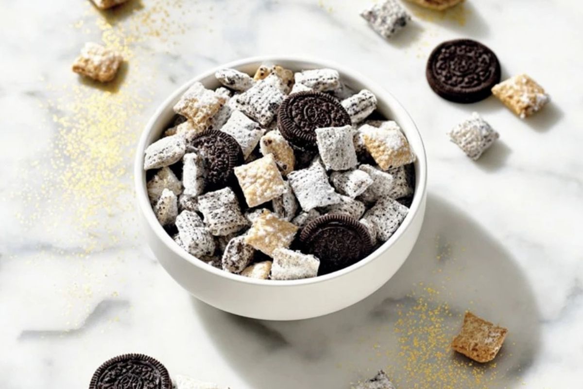 Best Ever Cookies And Cream Puppy Chow