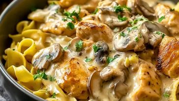 Creamy Chicken Stroganoff