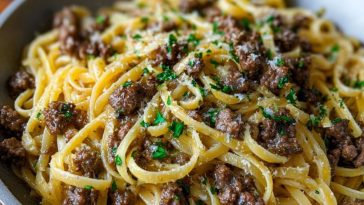 Garlic Butter Beef Pasta