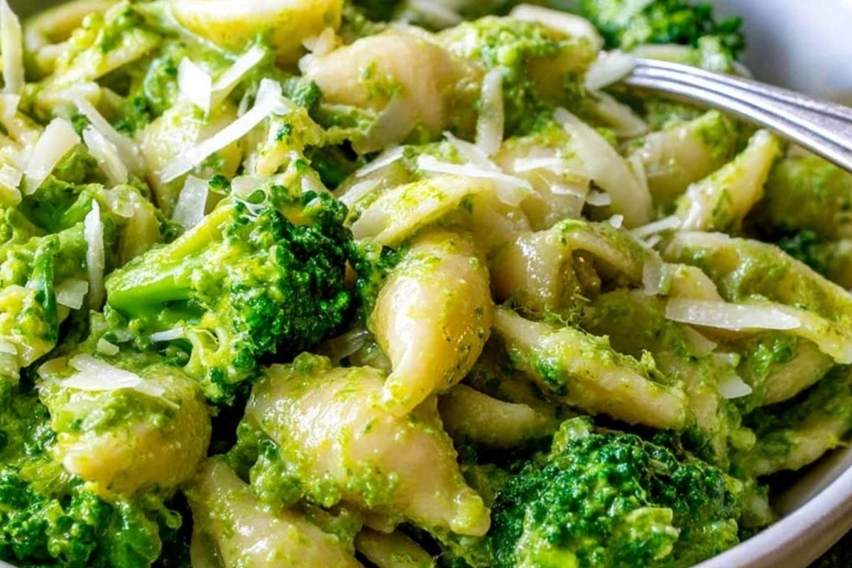 Smashed Broccoli Pasta