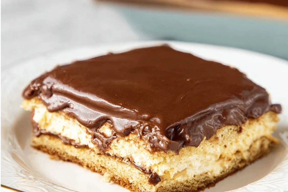 Chocolate Eclair Cake