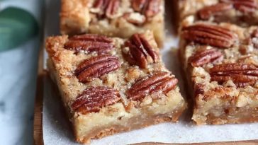 Easy Sheet Pan Pecan Pie Bars