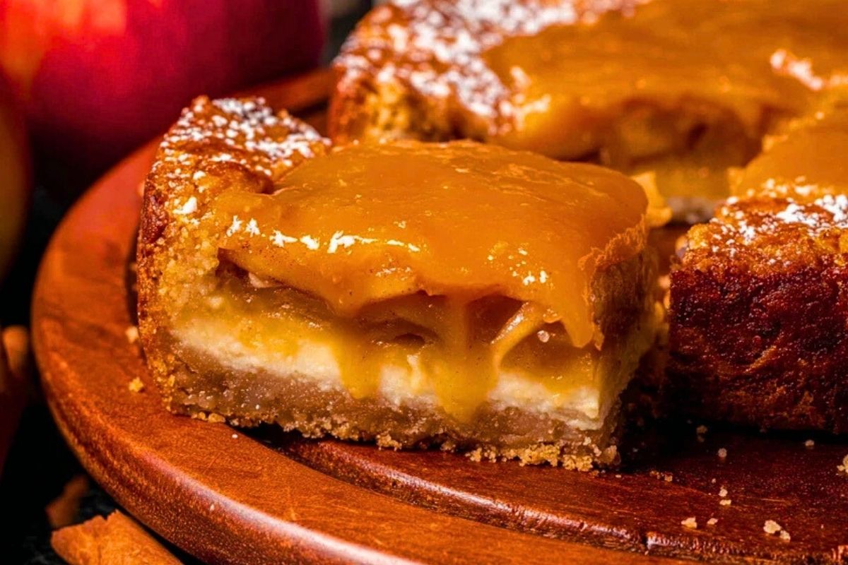 Apple Gooey Butter Cake