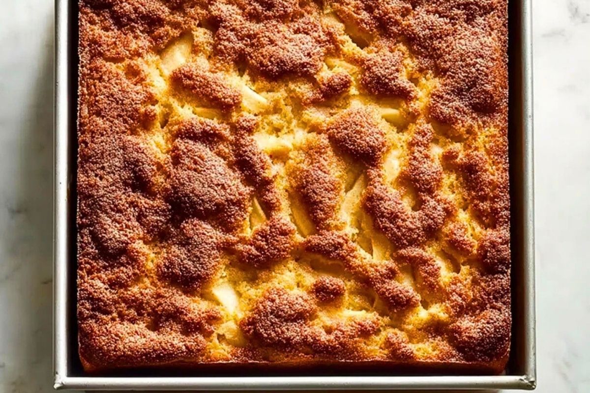 Classic Cinnamon Apple Cake
