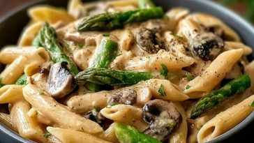 Creamy Mushroom Asparagus Chicken Penne