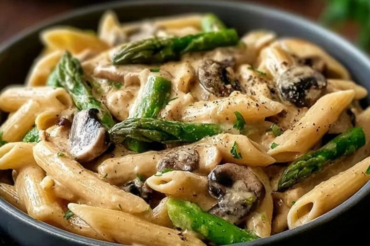 Creamy Mushroom Asparagus Chicken Penne