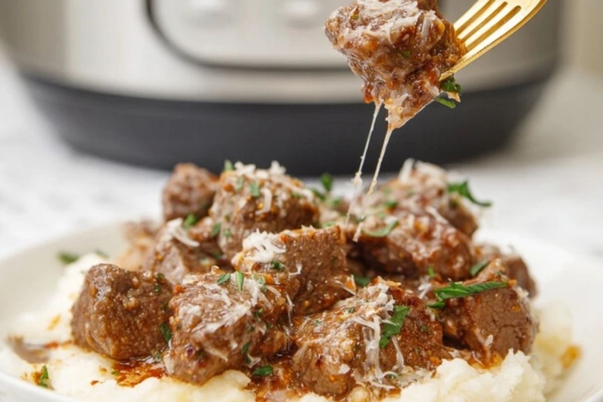 Crockpot Garlic Parmesan Steak Bites