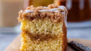 Easy Copycat Starbucks Coffee Cake