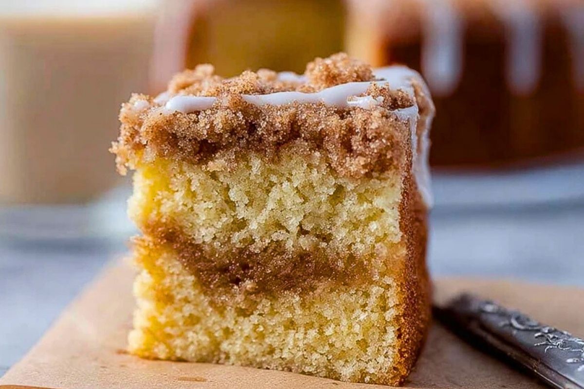 Easy Copycat Starbucks Coffee Cake