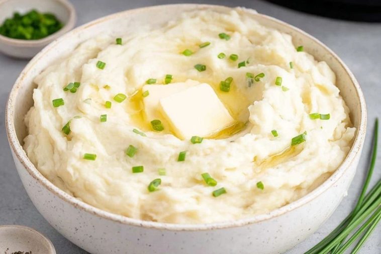 The Best Crockpot Mashed Potatoes