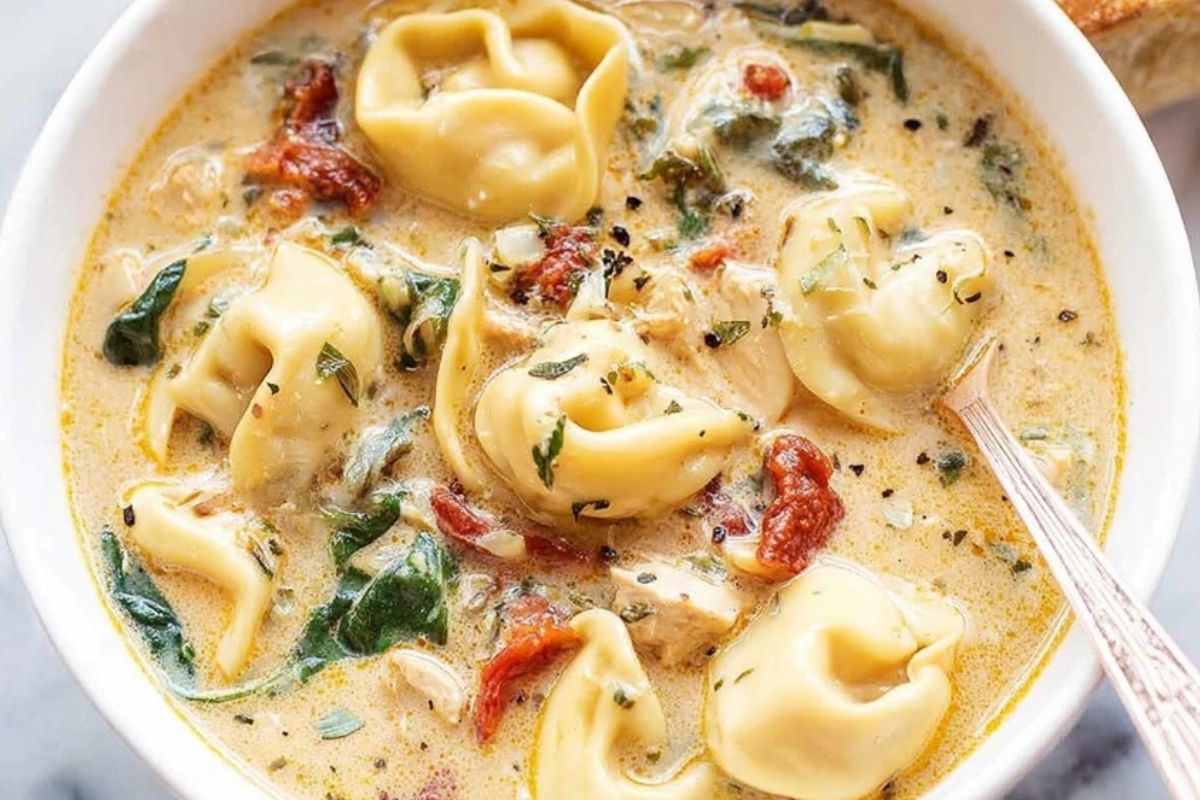 Creamy Tuscan Chicken Tortellini Soup