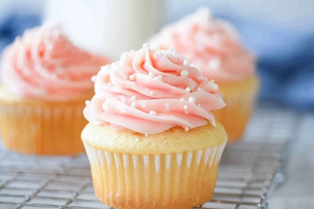 Small Batch Vanilla Cupcakes