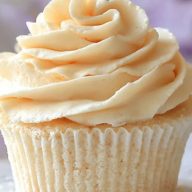 Whipped Banana Pudding Frosting