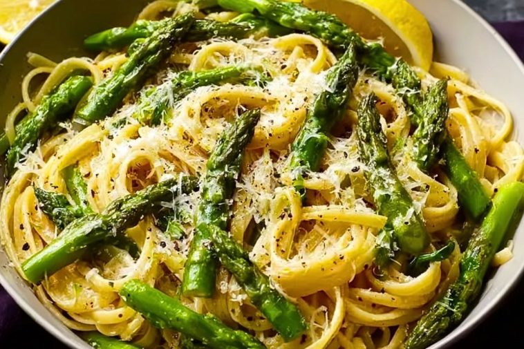 Asparagus Pasta with Lemon & Garlic