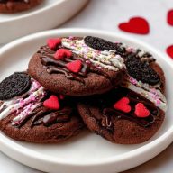 Bakery-Style Valentine's Oreo Cookies With Chocolate Drip
